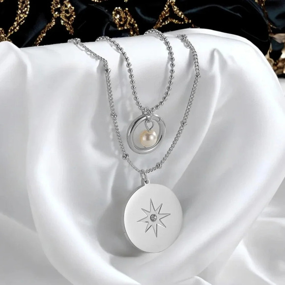 🆕️18K White Gold Plated Star Charm Minimalist Layered Necklace Faux Pearl - Picture 1 of 13